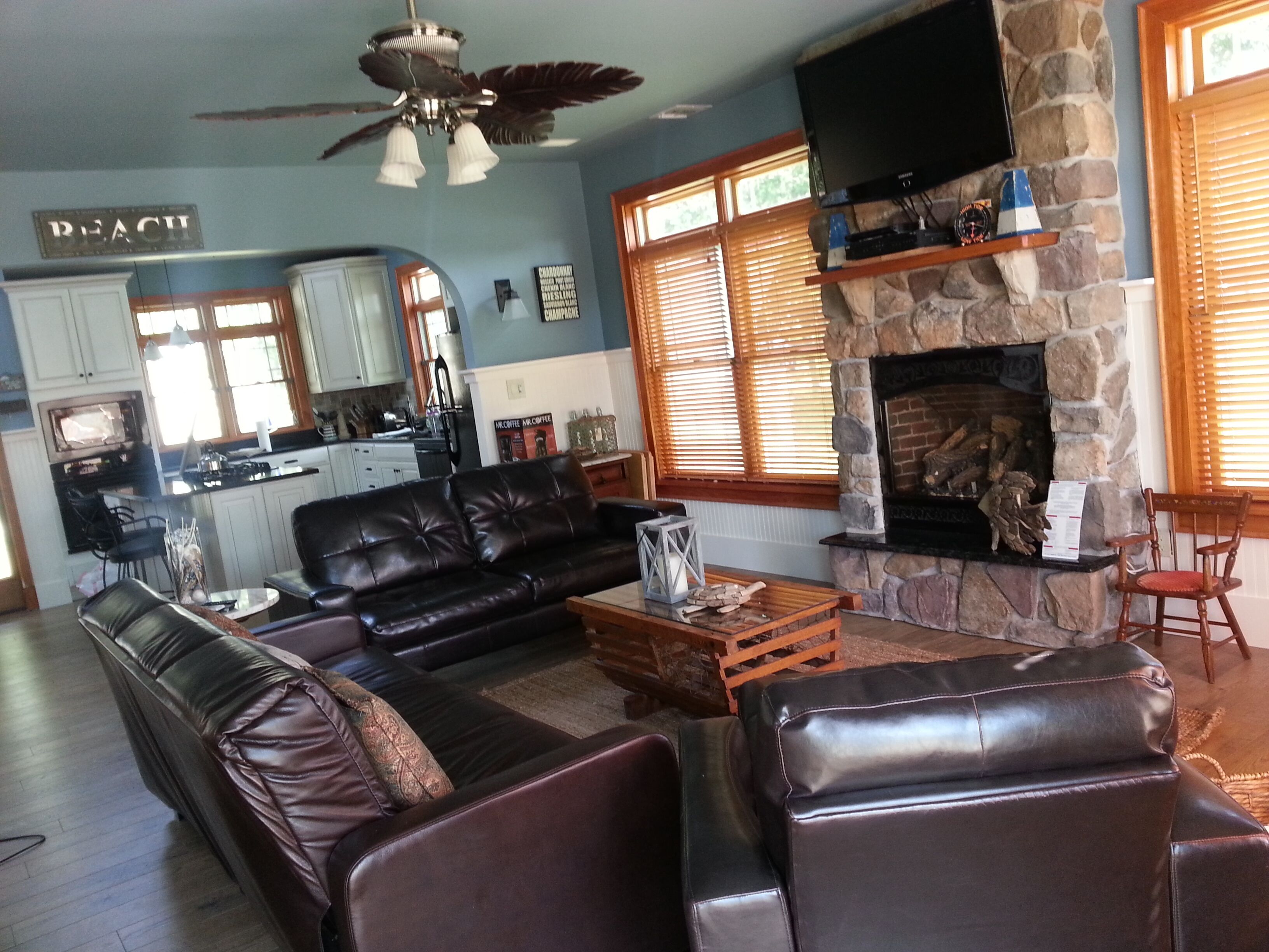 Southold Waterfront complete with Boat Dock, Boat Ramp, Hot Tub & Beaches