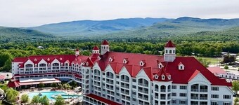 River Walk Resort One bedroom Suite w/ balcony & mount view from 5th floor VIP.