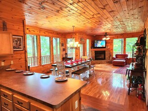Interior - Walk to Downtown Gatlinburg/River Access/5BR Luxury Lodge/Hot Tub (Gatlinburg)