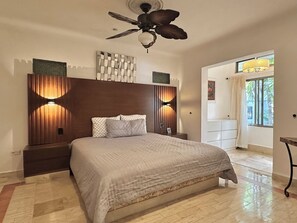 6 bedrooms, desk, iron/ironing board, WiFi