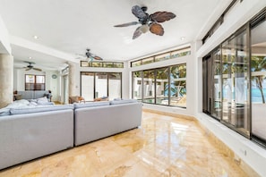 Interior - BEACHFRONT VILLA ON WHITE SAND BEACH AND CHEF SERVICE AVAILABLE (Soliman Bay)