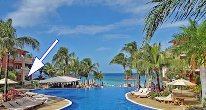 ONLY Beachfront Suite @ Infinity Bay Resort - 24hr Service, Pools, Spa, Luxury!