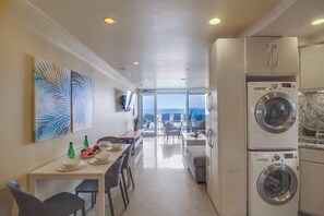 Interior - Ocean Front + 2 Private View Decks in Heart of MB (San Diego)