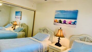 2 bedrooms, iron/ironing board, WiFi, bed sheets