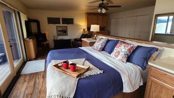 1 室のベッドルーム、アイロン / アイロン台、インターネット、ベッドシーツ