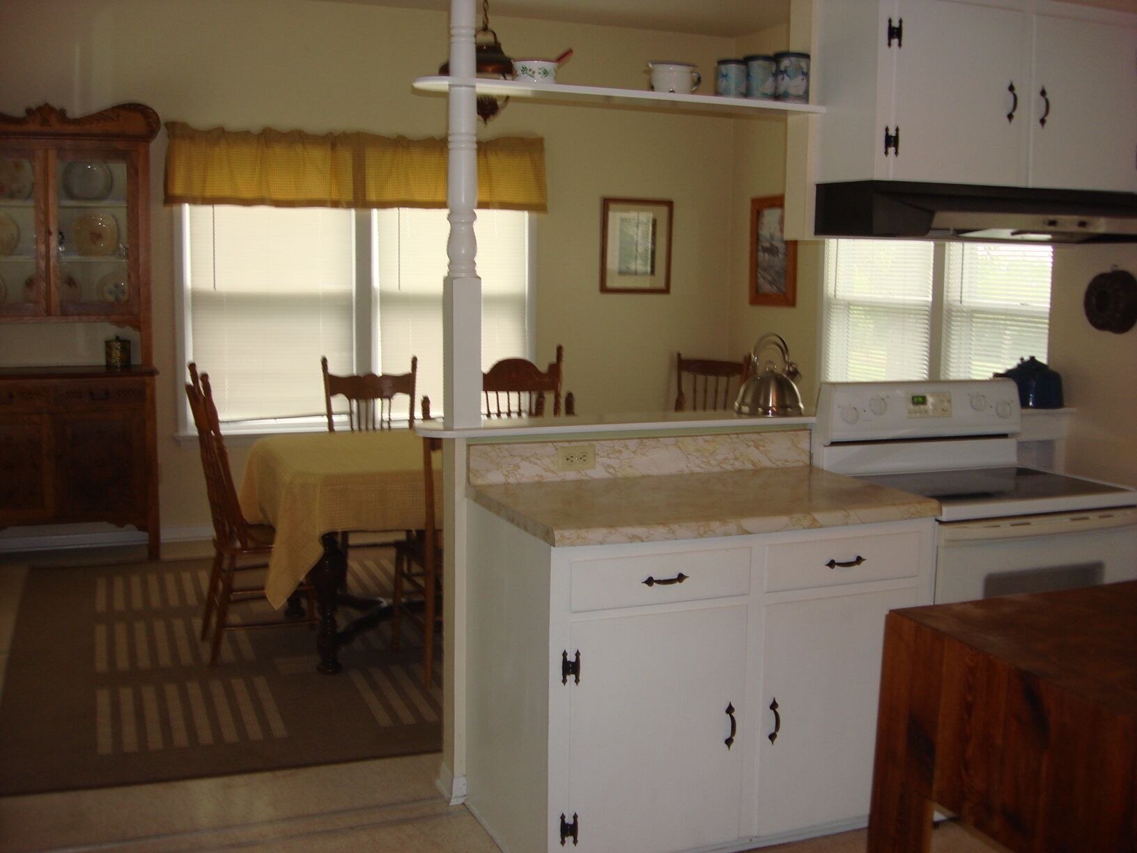 10 Minutes to San Marcos, New Braunfels or Seguin - Family and pet friendly