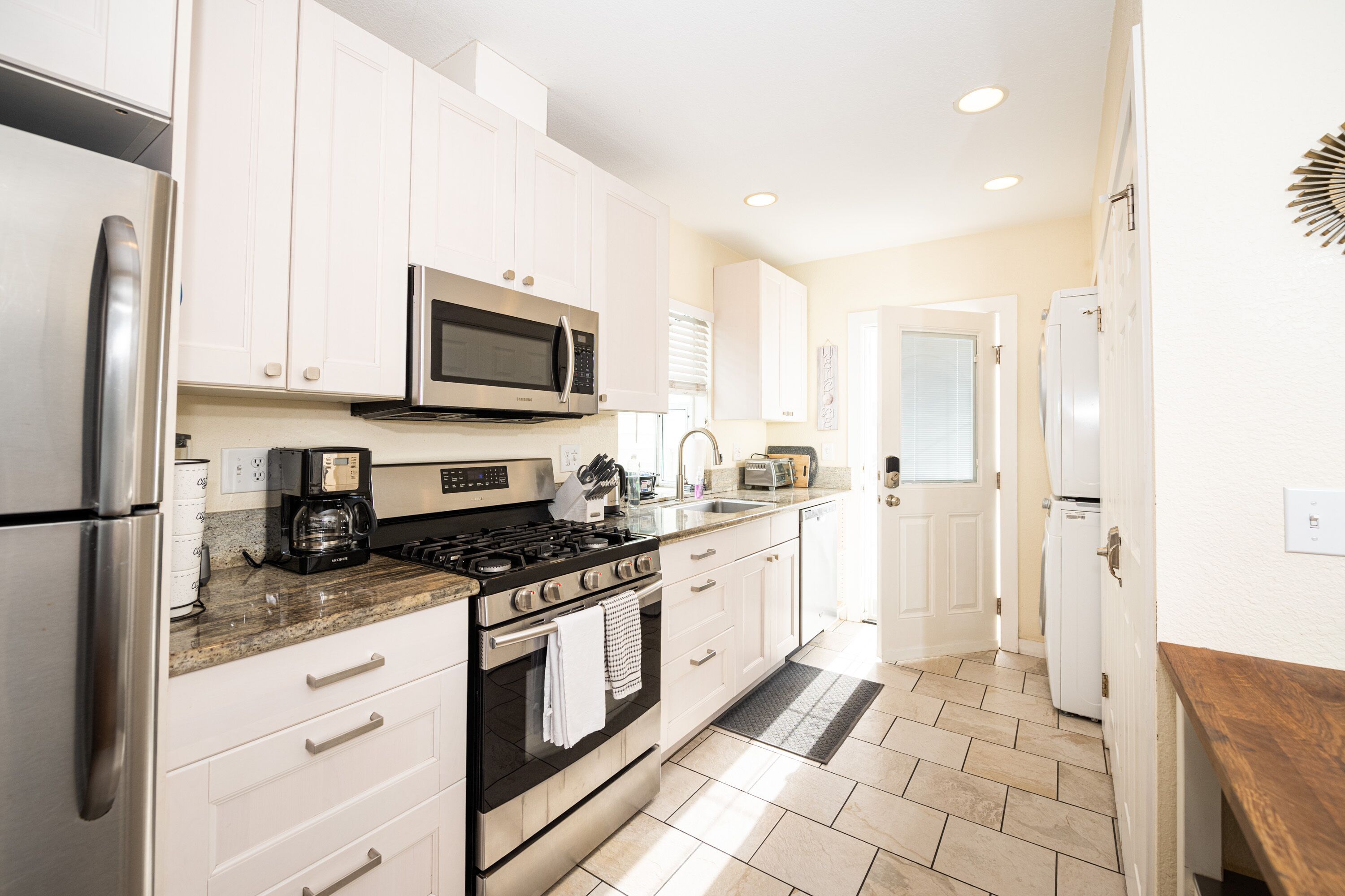 Just Steps To Mission Beach with Parking for 2 cars