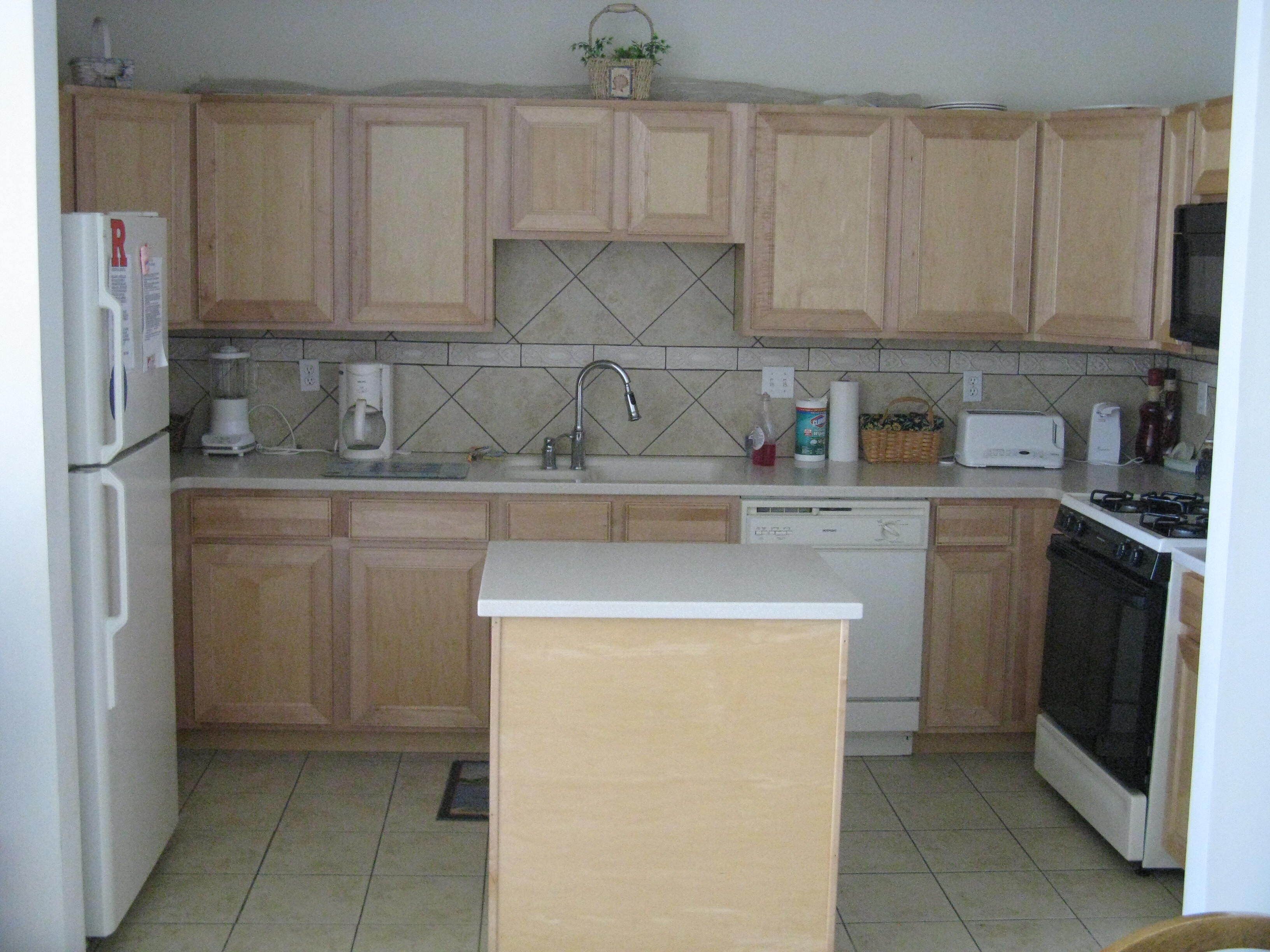 Luxury Beachfront Condo In Wildwood (Great Location !!!)