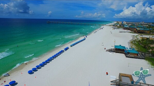 On the beach - Osprey PH-06 ~ End Unit 3BR Penthouse ~ Private Rooftop Hot Tub & BBQ (Fort Walton Beach)