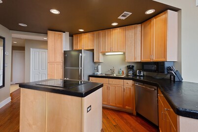Telfair Loft 311 near Ellis Square + City Market