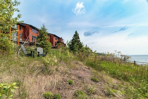 Exterior - Lakefront home with Stunning Lake Superior Views (Tofte)