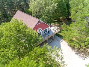 Exterior - AWESOME HOME & LOCATION - GREAT FOR GROUPS OF ALL SIZES! (Mears)