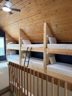 5 bedrooms, iron/ironing board, travel crib, free WiFi