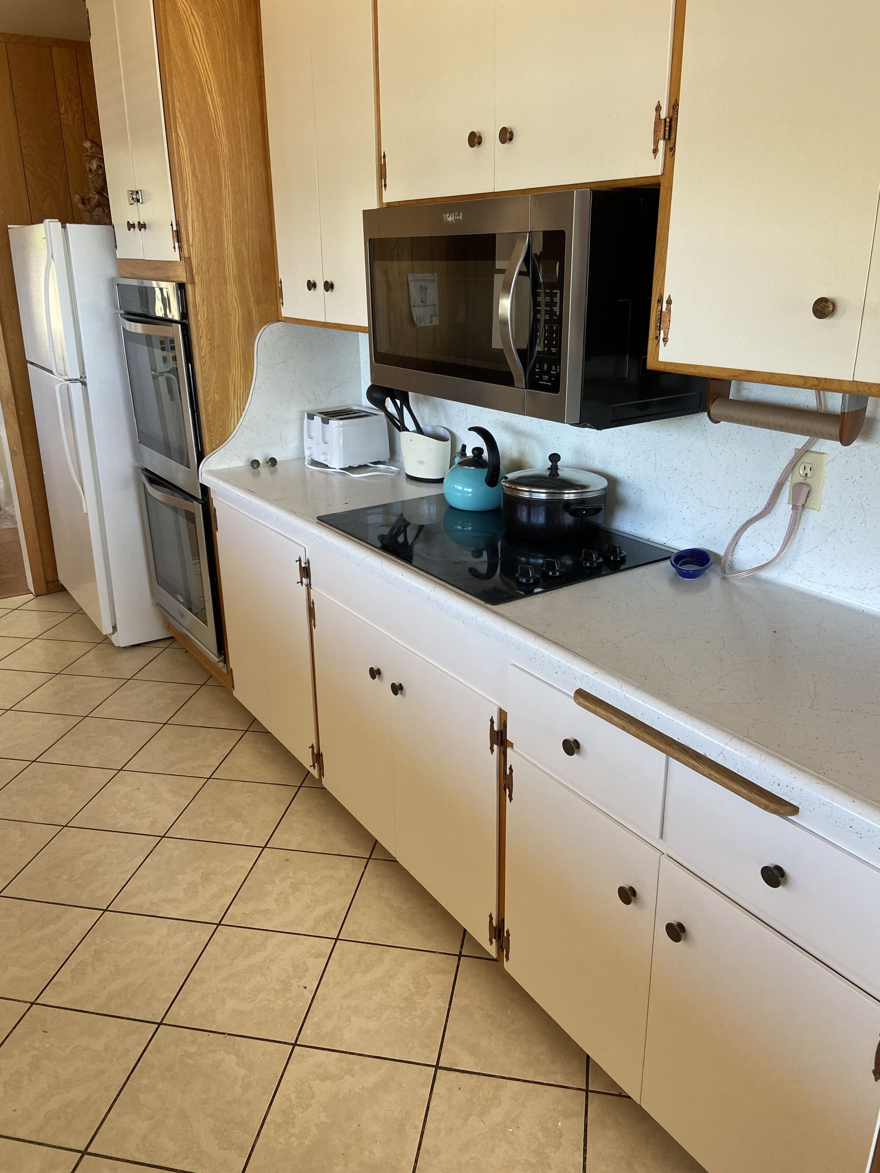 Lakefront Vacation Home,Private Beach, Dock, Pool Table, Foosball + Game Table