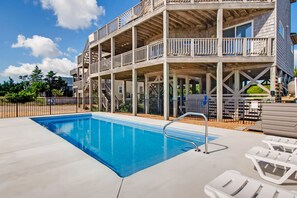 Outdoor pool - Oceanfront Home with Saltwater Pool, Hot Tub, and Tiki Bar (Waves)