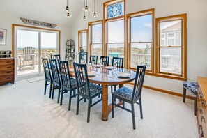 Dining - Oceanfront Home with Saltwater Pool, Hot Tub, and Tiki Bar (Waves)