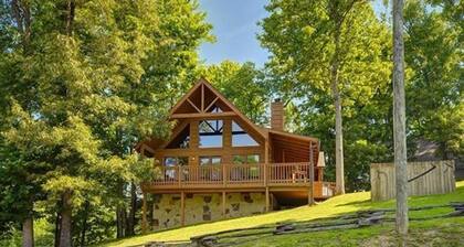 Wildfire: Pet Friendly - Plenty of Yard Space - New Hot Tub