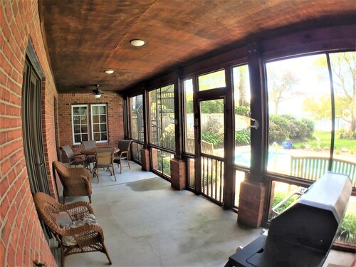 Rauhallinen Coastal Waterfront suolaisen veden allas / 125 "yksityistä laituria / Erinomainen Sunset