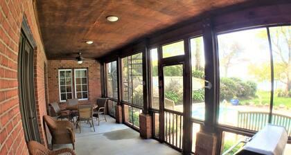 Rauhallinen Coastal Waterfront suolaisen veden allas / 125 "yksityistä laituria / Erinomainen Sunset