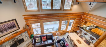 Ylellinen 5 Bdr / 4 saunahiihto / Ski Out Big Sky -mökki, jossa poreallas