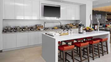 Daily continental breakfast (USD 12.95 per person)