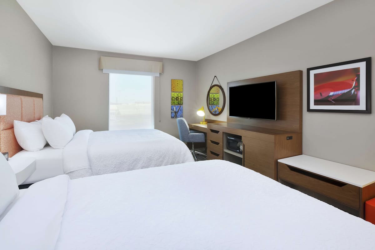 Premium bedding, in-room safe, desk, blackout curtains