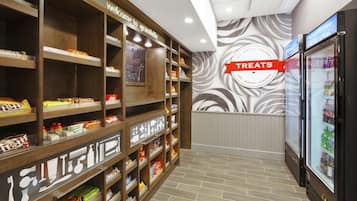 Snack bar