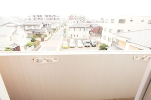 Appartement, Meerdere bedden, niet-roken | Uitzicht vanaf balkon