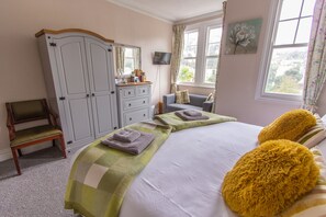 熨斗/熨衣板、免费 WiFi、床单