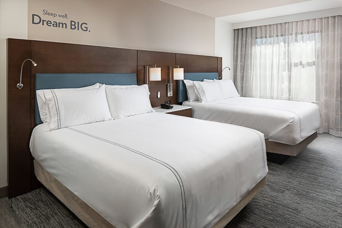 1 bedroom, premium bedding, in-room safe, desk