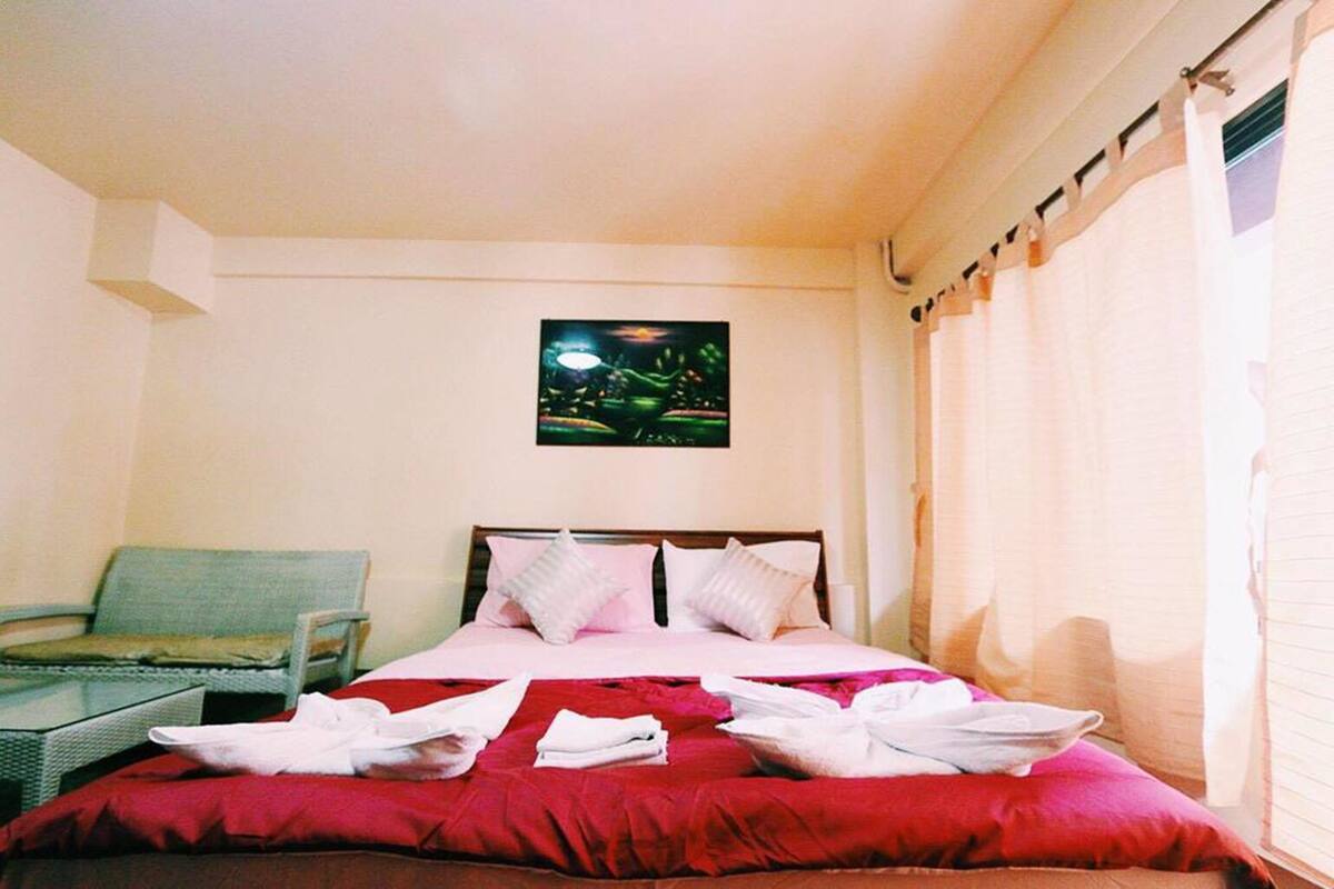 Superior Room, 1 Double Bed, Non Smoking | In-room safe, WiFi (free)