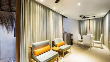 1 habitación, minibar y caja de seguridad en la habitación