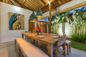 Outdoor dining