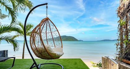 Schoko-Poolvilla am Strand