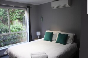 2 bedrooms, iron/ironing board, travel cot, WiFi - Apartment Aqualuna Beach 68 (Coffs Harbour)