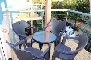 Outdoor dining - Apartment Aqualuna Beach 68 (Coffs Harbour)
