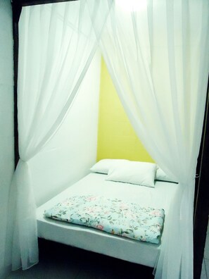 1 bedroom, free WiFi - Studio 02 - GuestHaus (São João do Rio Vermelho)