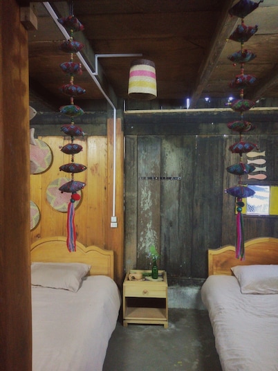 Mooc Homestay - Private Room with Mountain View - Shared Bathroom