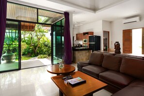 Flachbildfernseher, DVD-Player