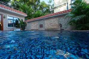 Eigener Pool