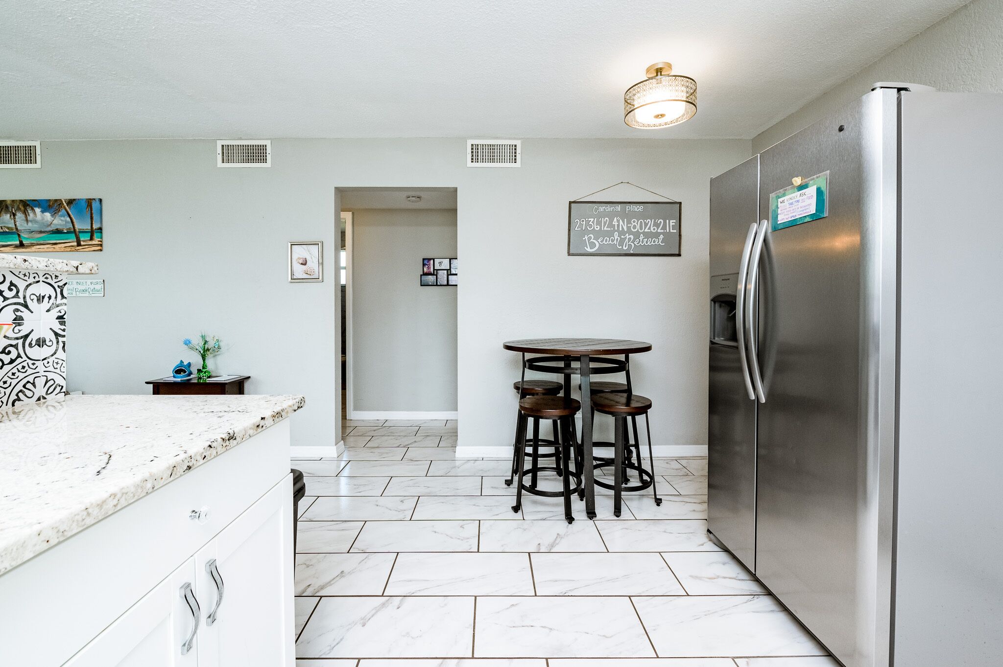 Welcome to THE CARDINAL PLACE, a 3 minute walk to the beach!