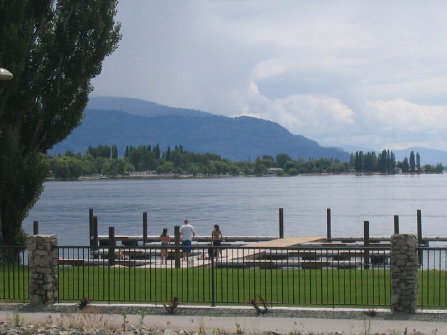   LAKEFRONT , 3 BEDROOM LUXURY TOWNHOME -   MONTHLY - winter rates, 66.00 nite