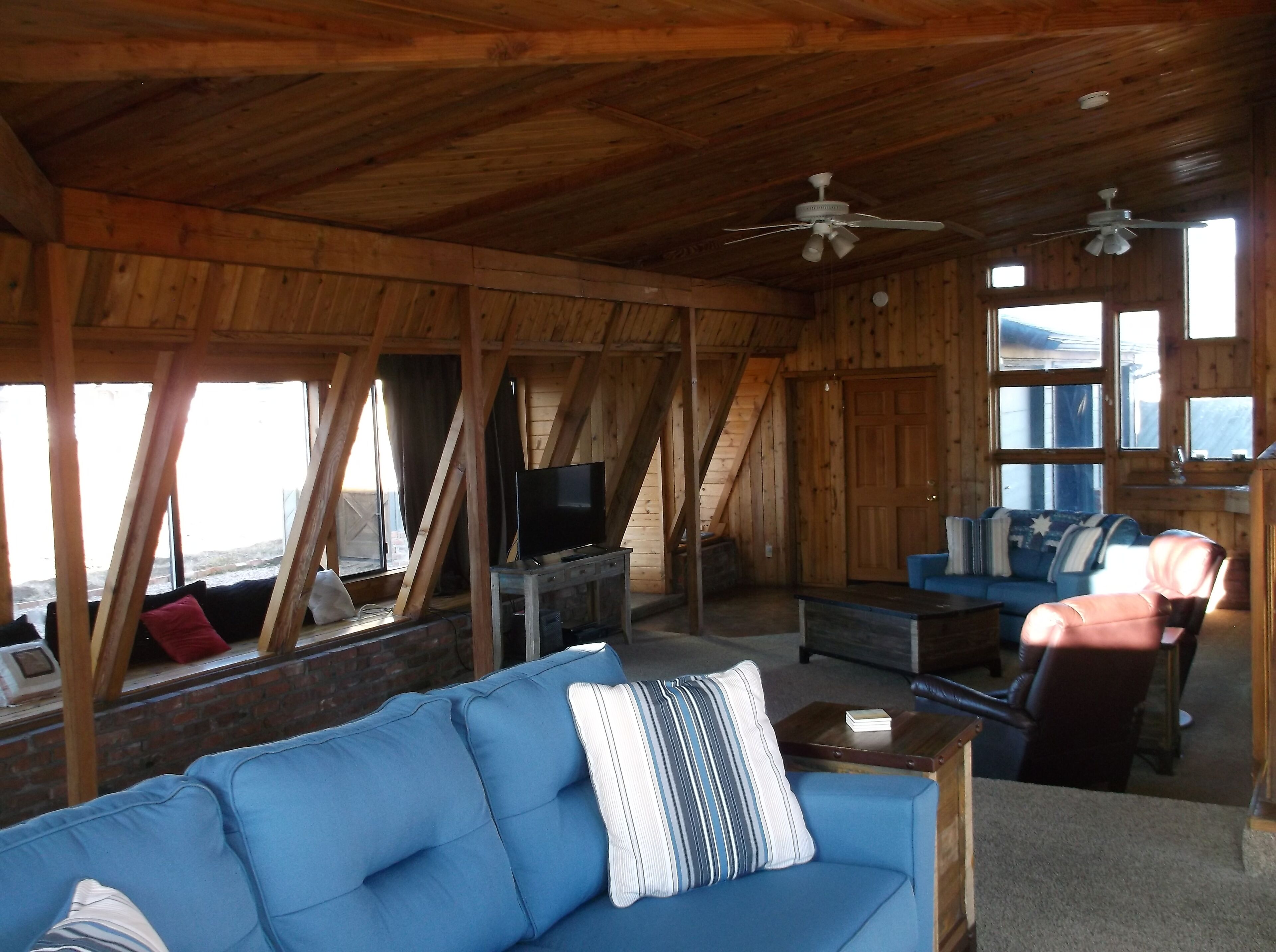 Ski Hike Bike, Explore