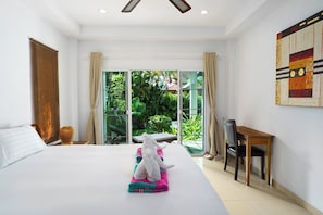 3 bedrooms, premium bedding, iron/ironing board, WiFi