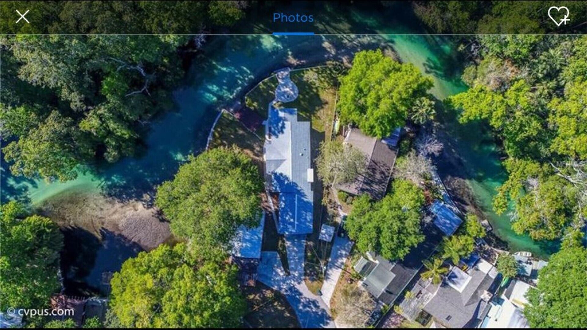 River Bend is located directly on the Weeki Wachee River! Incredible location!