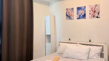 Desk, iron/ironing board, free WiFi, bed sheets