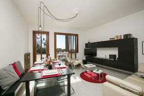 Televisión y reproductor de DVD 