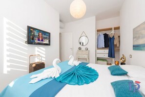 1 chambre, fer et planche à repasser, Wi-Fi gratuit, draps fournis