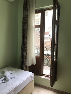 Standard Single Room, 1 Single Bed | Balcony - Historial Hotel (Istanbul)