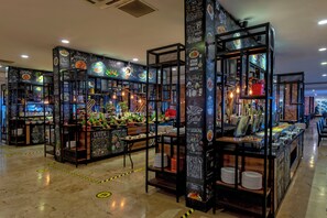 包含每日自助早餐